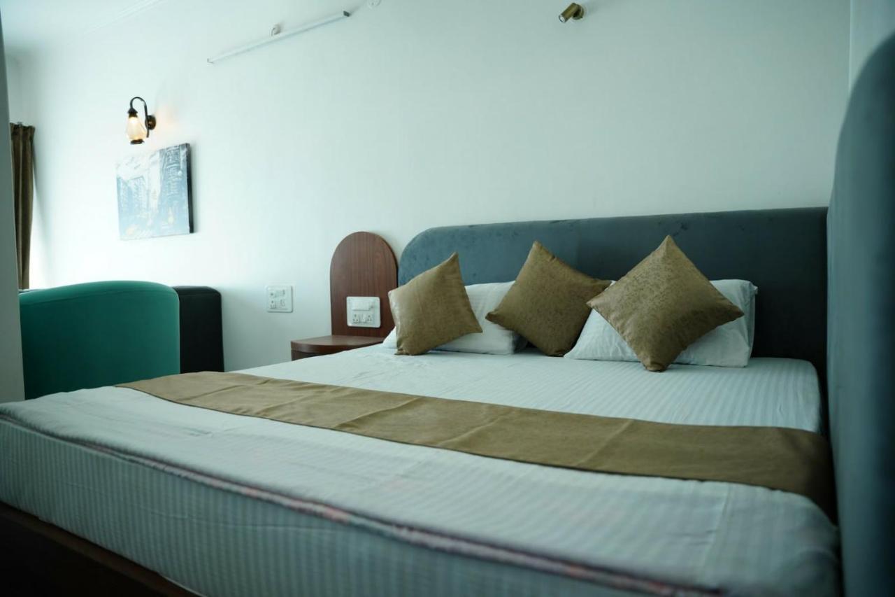 The Periwinkle Homestay Bhīm Tāl Exterior foto
